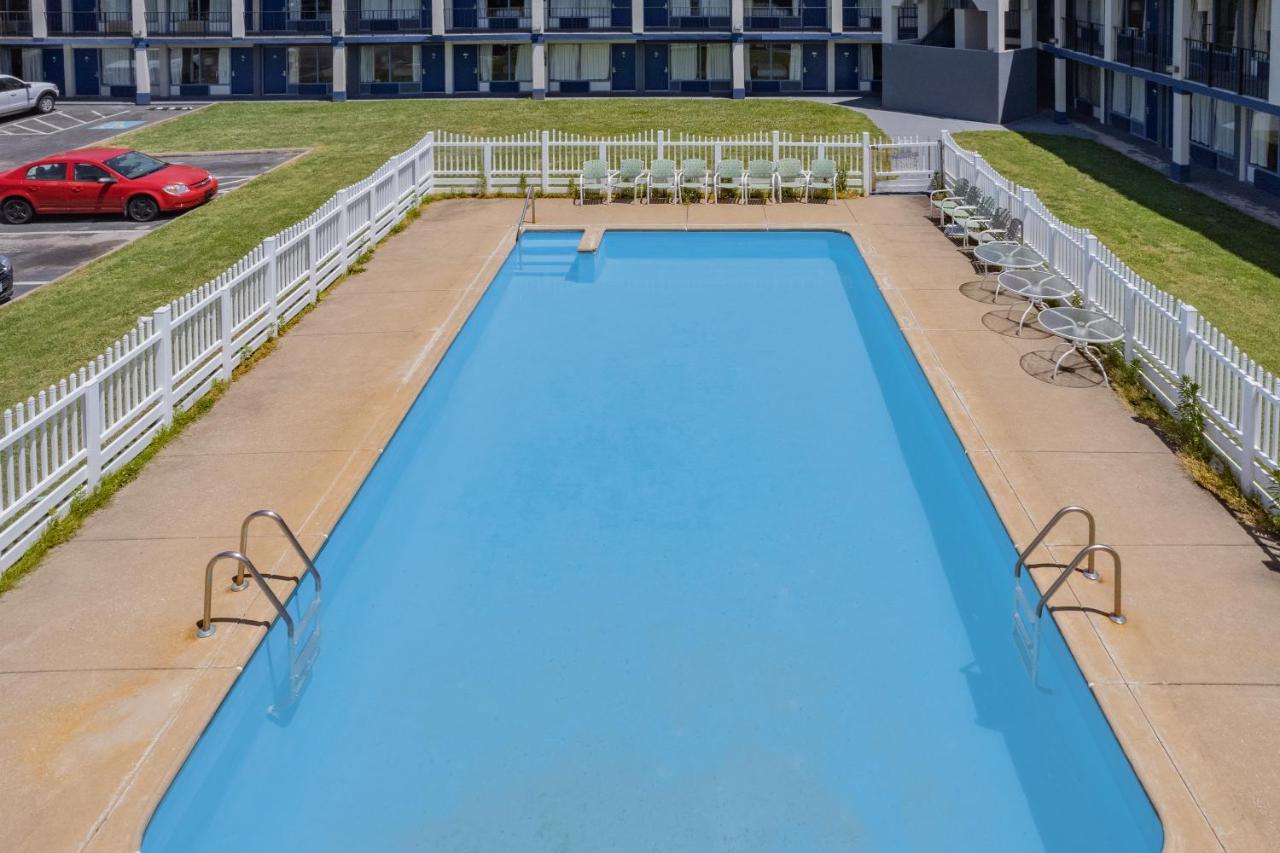 Rodeway Inn Owensboro Ngoại thất bức ảnh