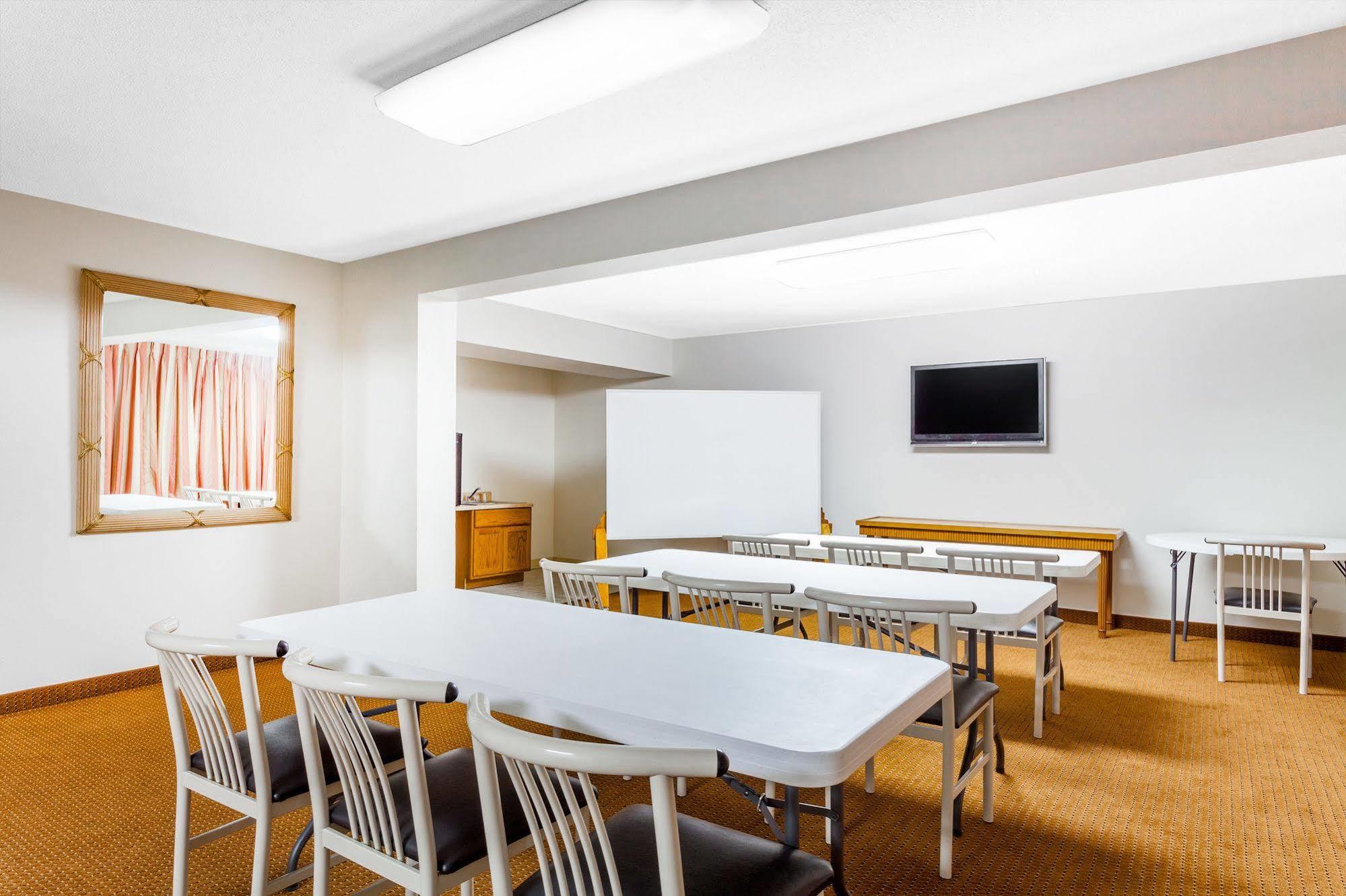 Rodeway Inn Owensboro Ngoại thất bức ảnh